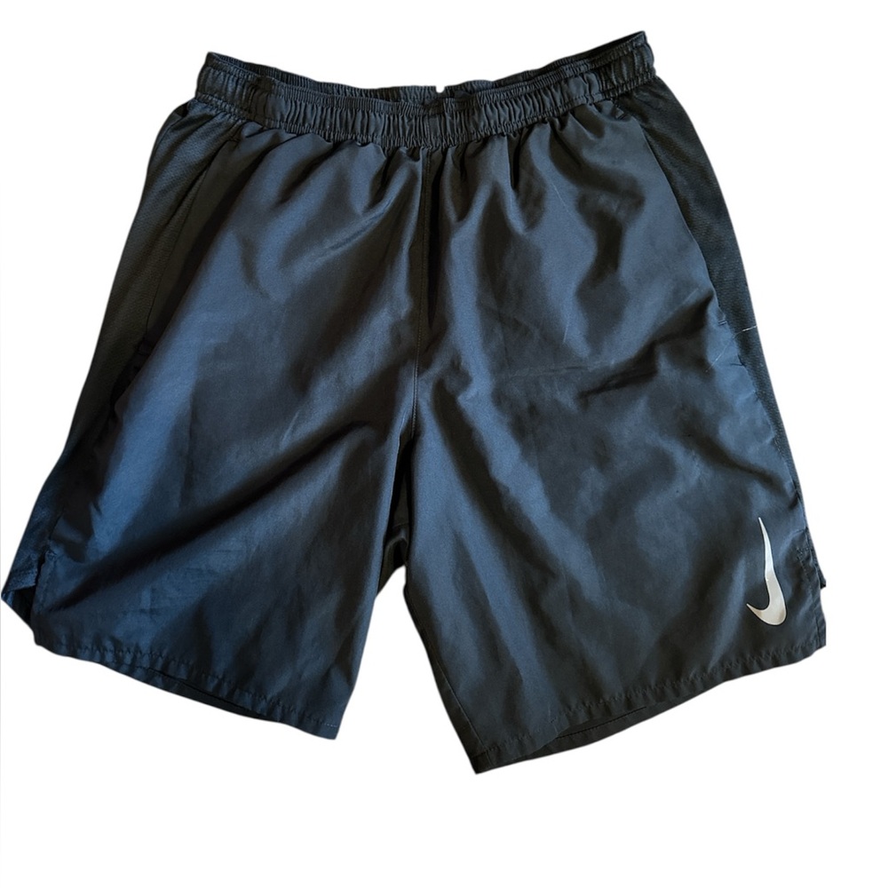 Nike Men's Black 8 inch Athletic Shorts, Size: Medium